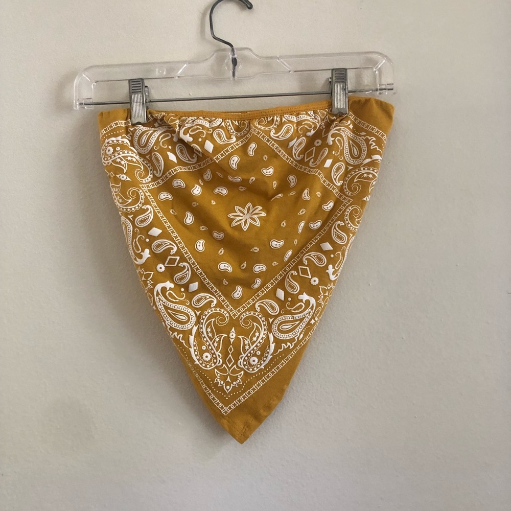 yellow bandanna top